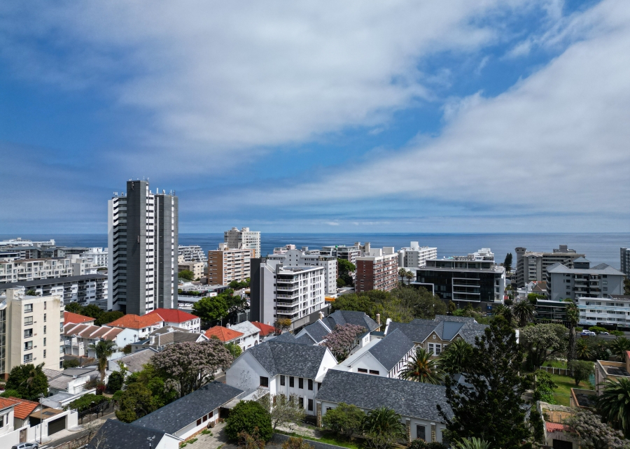 3 Bedroom Property for Sale in Sea Point Western Cape